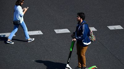 Découvrez notre comparatif des meilleures trottinettes homologuées pour la route