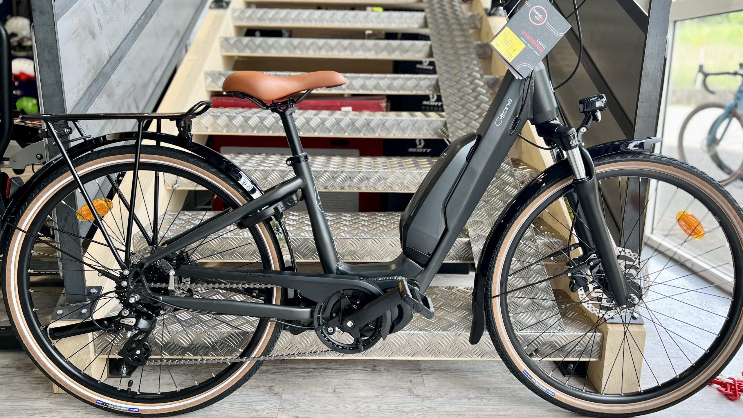Vélo électrique Foride Urbano 2 – Moteur Central 250W, Autonomie 100km – Parfait Pour La Ville Et Les Chemins